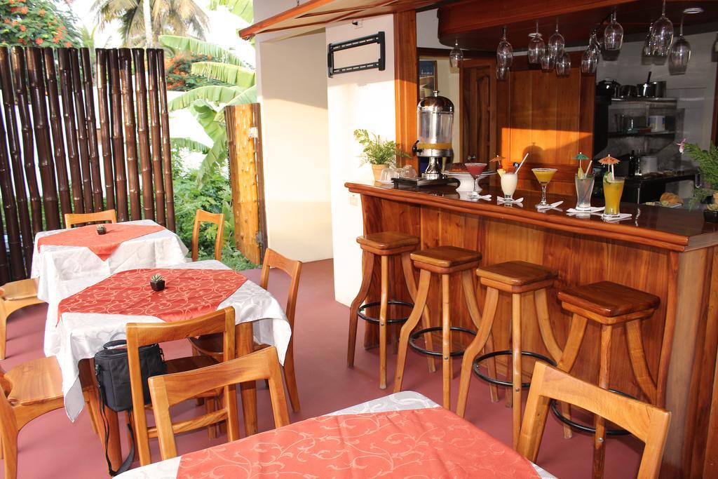 Hotel Del Sol Galapagos Puerto Ayora  Exteriör bild
