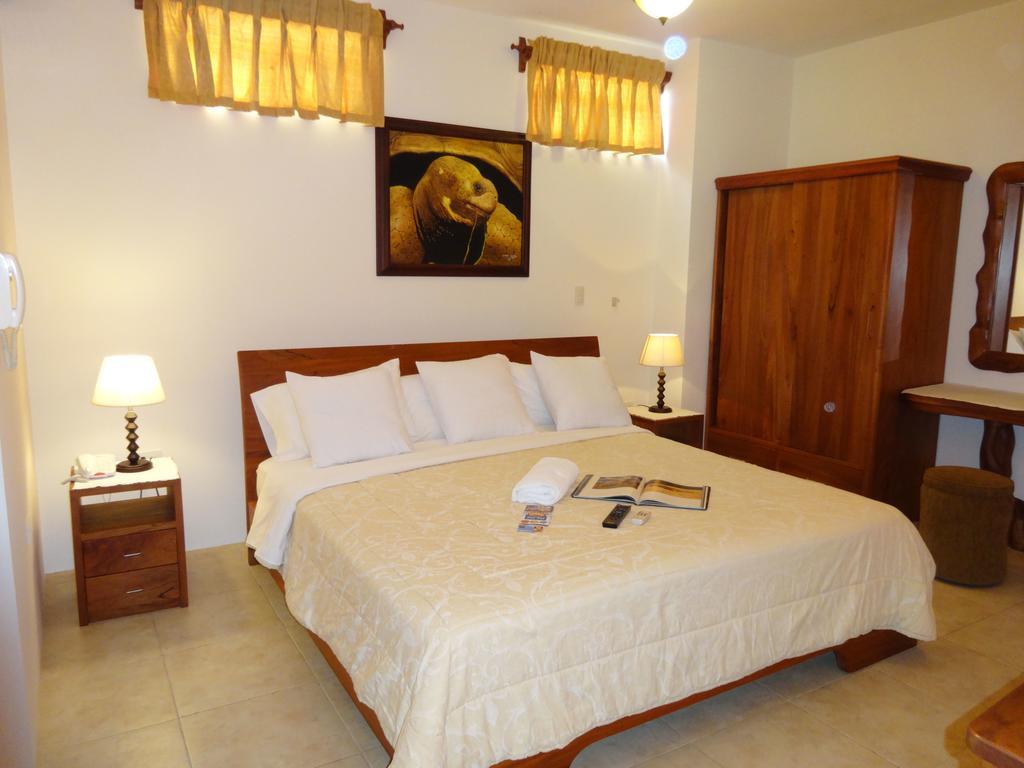 Hotel Del Sol Galapagos Puerto Ayora  Rum bild